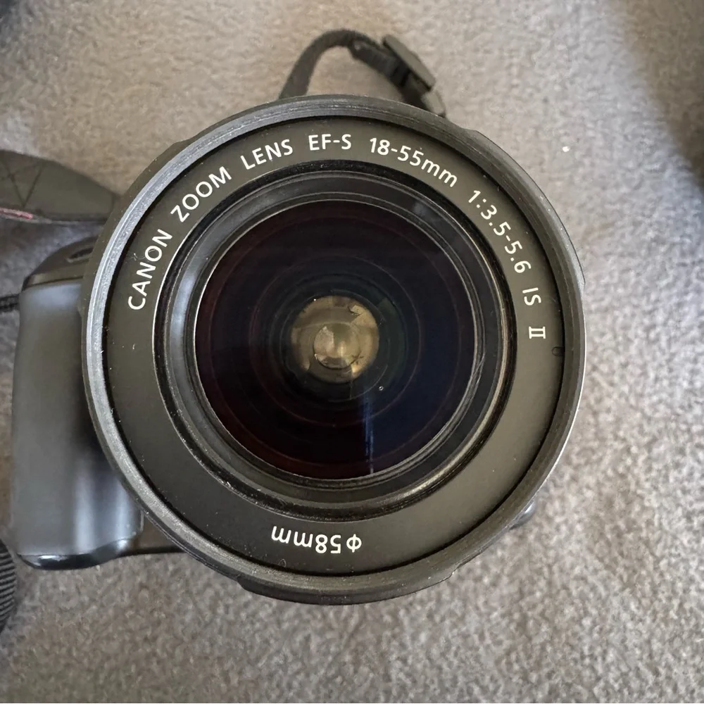 Canon Rebel T3 DSLR Camera Kit